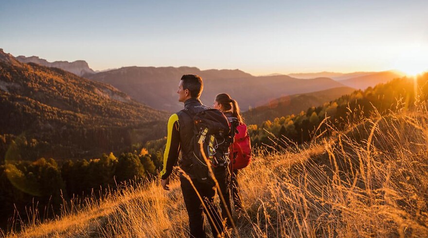 Hiking experience: autumn with its traditions